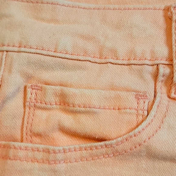 NWOT Forever 21 Acid Washed Denim Shorts - Picture 12 of 16